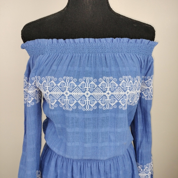 Tory Burch 100% Cotton Embroidered Off-the-Shoulder Smocked Mini Dress Sz. XS - Picture 4 of 13